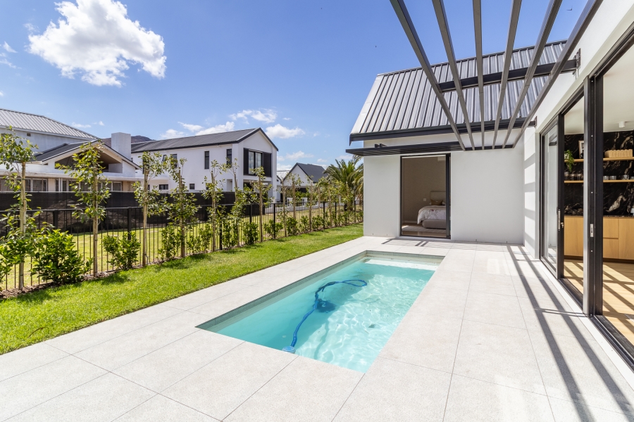 4 Bedroom Property for Sale in Pearl Valley at Val de Vie Western Cape